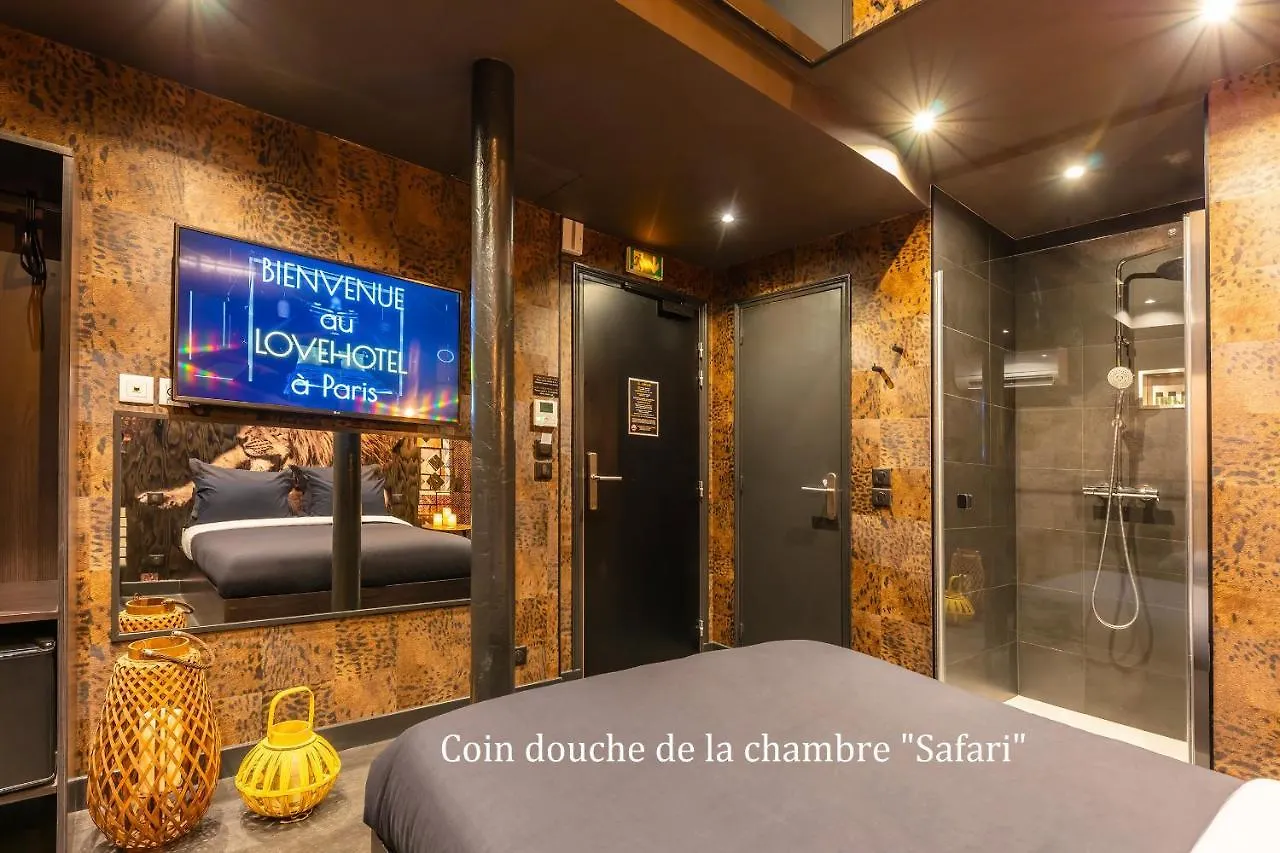 Love Hotel Avec Nuit Insolite Au Dandy Et Jacuzzi Privatise (Adults Only) Paris