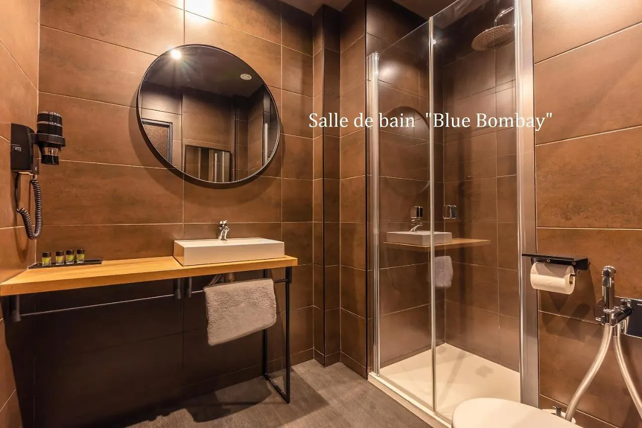 Love Hotel Avec Nuit Insolite Au Dandy Et Jacuzzi Privatise (Adults Only) Paris